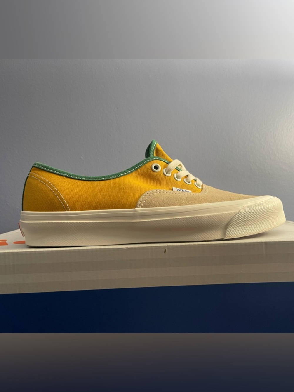 NEW Vans OG Authentic Lx SuedeCanvas MariGold Marshmallow YellowGreen Sz 9.5
